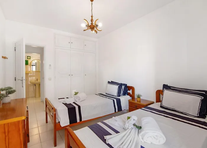 Apartment Seaside Sanctuary - Da Rocha